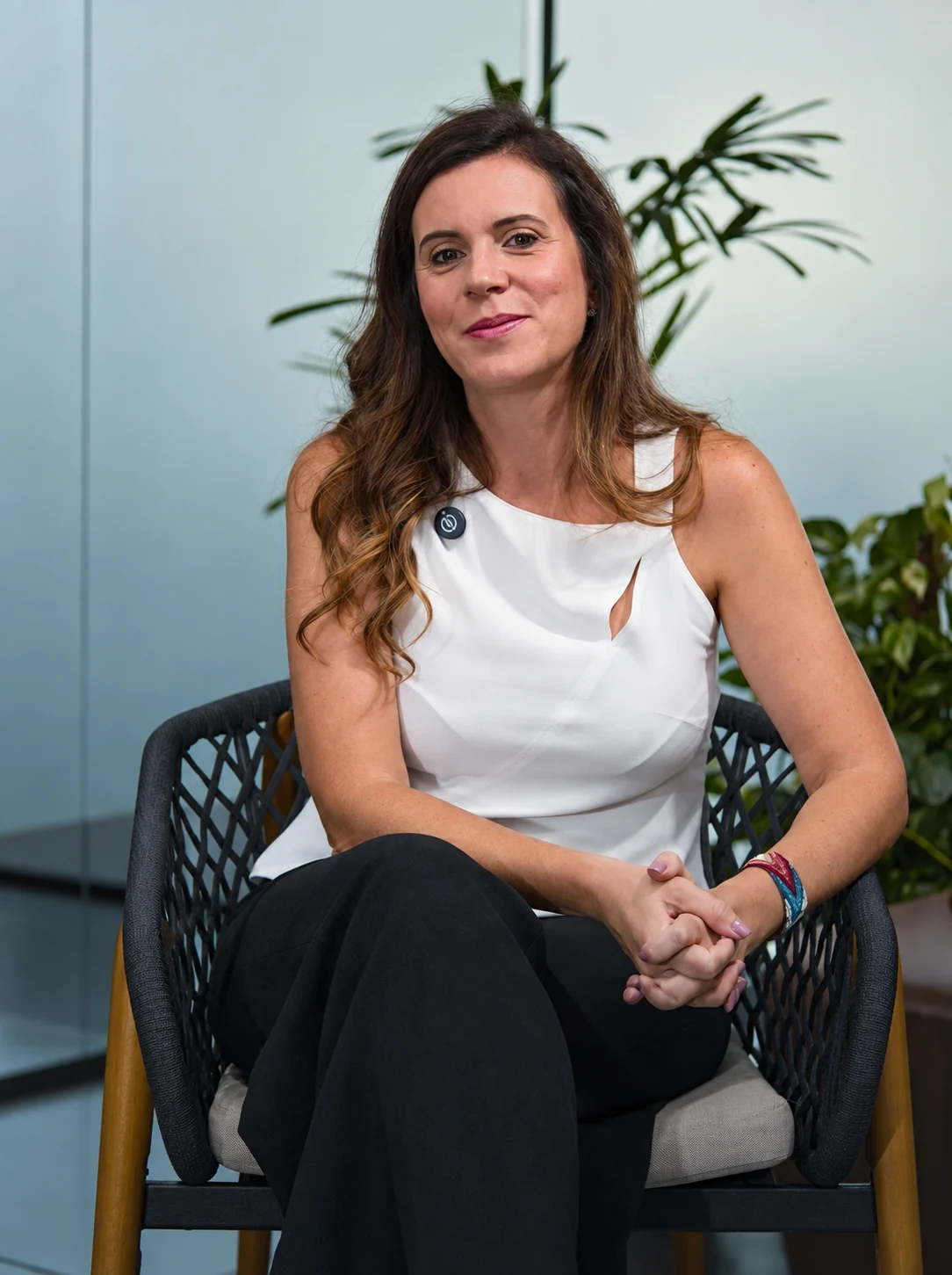Retrato de Denise Paiva, fundadora da Travel Made